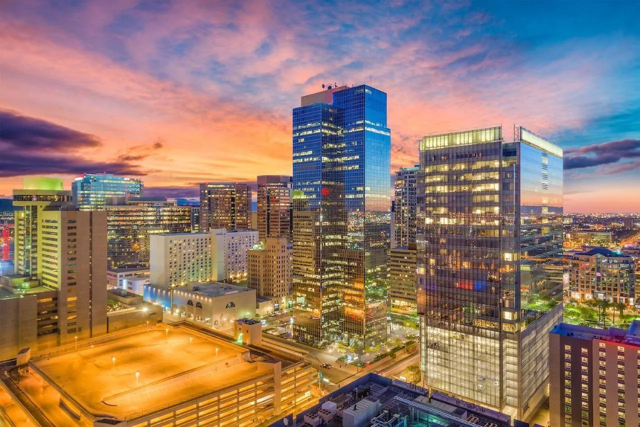 Highrise The Heart Of Downtown Apartment Phoenix